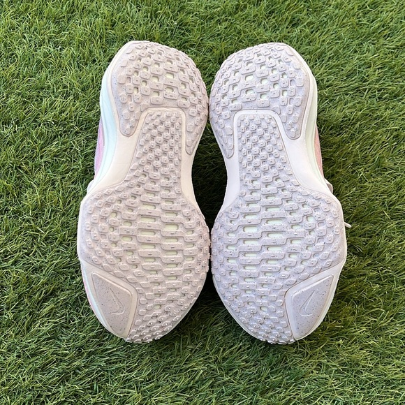 Nike ZoomX Invincible Run 3 Wide - Picture 5 of 5